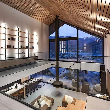 Hand To Bison Lake View 4bdr Zell am See